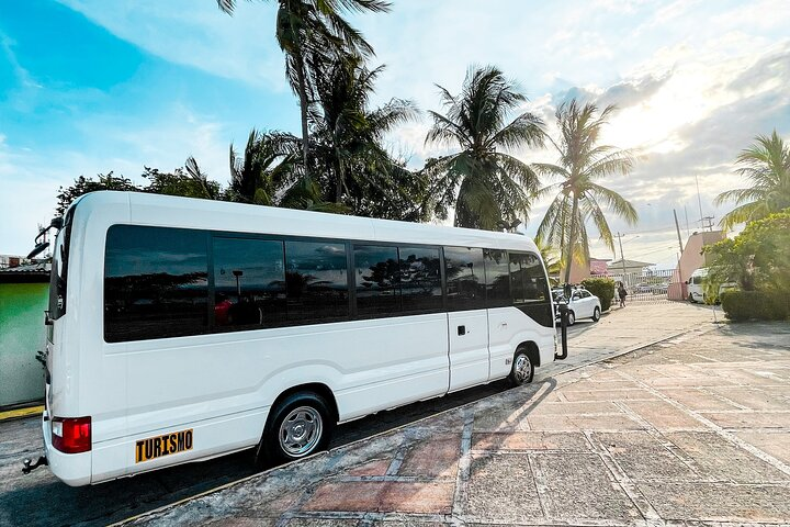 Private transportation: Jaco to San José or vice versa - Photo 1 of 8